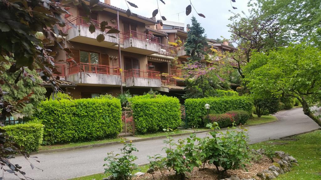 Appartamento Dellea Luino Εξωτερικό φωτογραφία